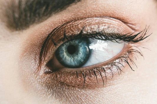 A Nutritionist's Guide to Dry Eyes - Extracted®